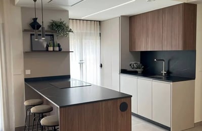 Location longue durée d’un appartement moderne de 2 pièces, 70 m², à Elche, Espagne